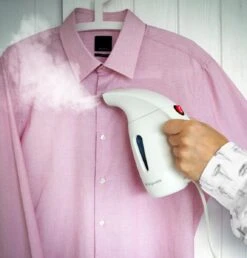 LifeGoods Kledingstomer - Handstomer Voor Kleding/Textiel/Stof - 180ML Tank - Wit -Huishoudelijke Artikelen Winkel 1148x1200 3