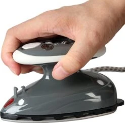 Jago - Mini Strijkijzer - Reisstrijkijzer - Stoomstrijkijzer - Droog En Stoom Strijken - Strijkijzer Met Stoomgenerator - Grijs -Huishoudelijke Artikelen Winkel 1200x1176 9