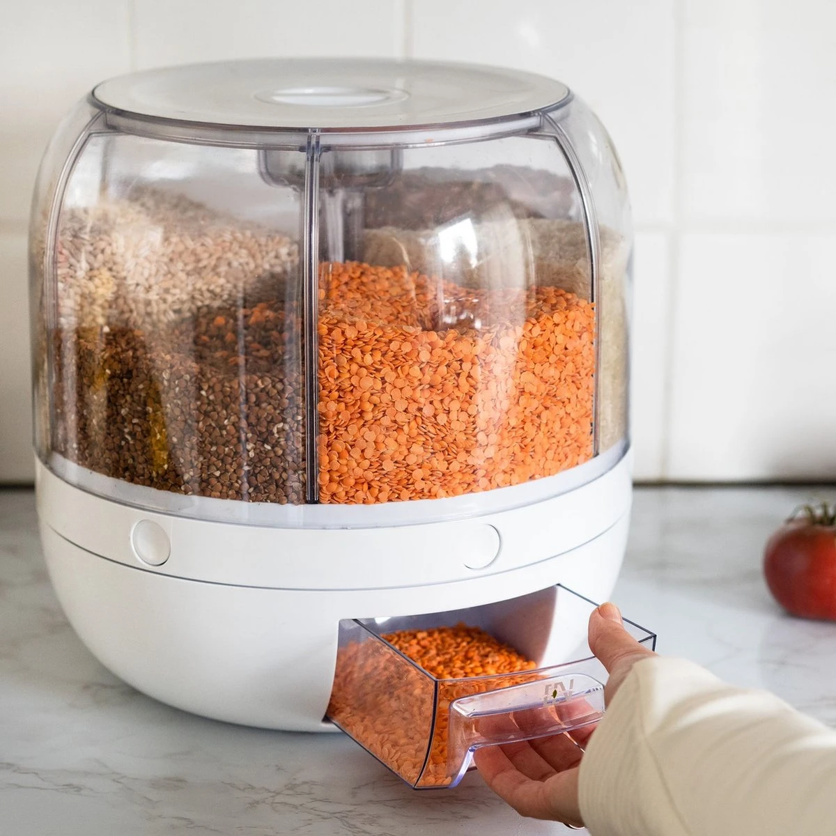 Roterende Voedsel Dispenser - 6 Vakken - Met Doseerschep - BPA Vrij - Handig 9 Roterende Voedsel Dispenser - 6 Vakken - Met Doseerschep - BPA Vrij - Handig - Afbeelding 7