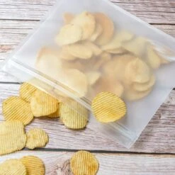 Merkloos Siliconen Vershoudzakken - 10 Stuks - Diepvrieszakken - Lekvrij - Boterhamzak Herbruikbaar - Bewaarzakjes - Duurzaam - Hersluitbaar -Huishoudelijke Artikelen Winkel 1200x1200 1116