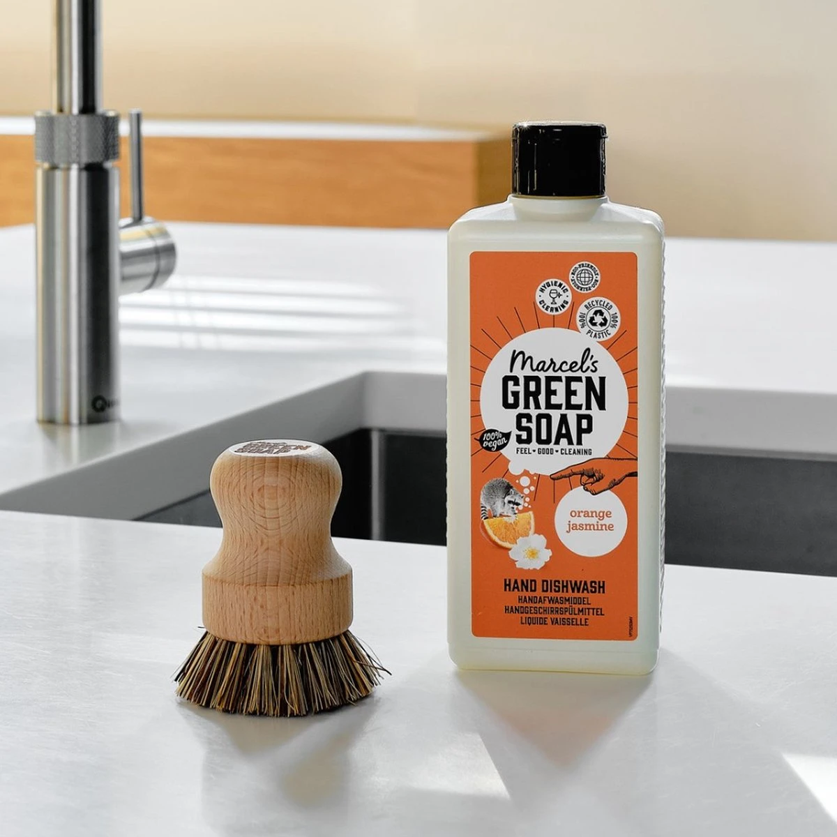 Marcel's Green Soap Afwasmiddel Sinaasappel & Jasmijn - 500 Ml 6 Marcel's Green Soap Afwasmiddel Sinaasappel & Jasmijn - 500 Ml - Afbeelding 4