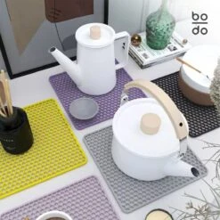 BODO Gootsteenmat Siliconen Donker Grijs - 30.5 X 30.5 Cm - Keuken Accessoires - Gootsteen Beschermer - Onderzetters Siliconen - Anti Kras - Gootsteen Accessoires 12 BODO Gootsteenmat Siliconen Donker Grijs - 30.5 X 30.5 Cm - Keuken Accessoires - Gootsteen Beschermer - Onderzetters Siliconen - Anti Kras - Gootsteen Accessoires -Huishoudelijke Artikelen Winkel 1200x1200 1401