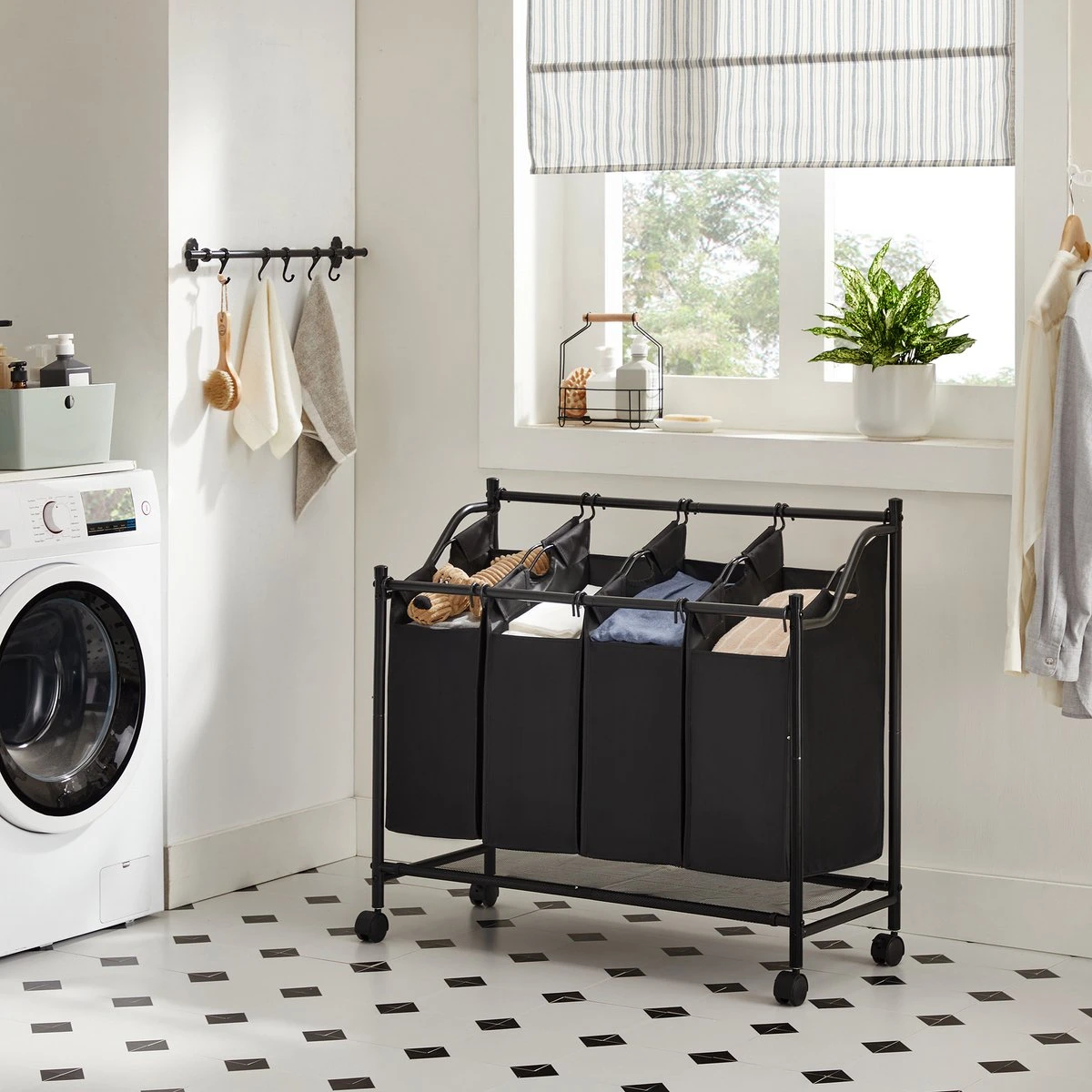 Acaza Stevige Wassorteerder - Wasmand Op Wieltjes Met 4 Uitneembare Vakken - 140L - Zwart 3 Acaza Stevige Wassorteerder - Wasmand Op Wieltjes Met 4 Uitneembare Vakken - 140L - Zwart - Afbeelding 2