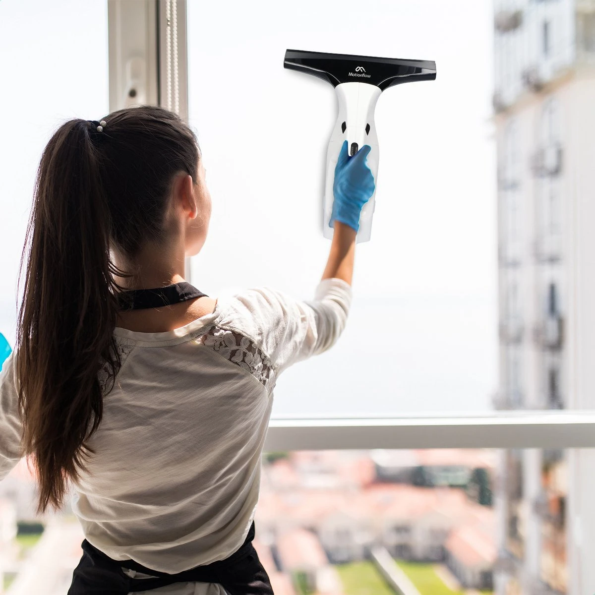 Motionflow Vacuüm Raamwisser - Elektrische Ruitenreiniger Met Inwasser - Oplaadbaar 10 Motionflow Vacuüm Raamwisser - Elektrische Ruitenreiniger Met Inwasser - Oplaadbaar - Afbeelding 8
