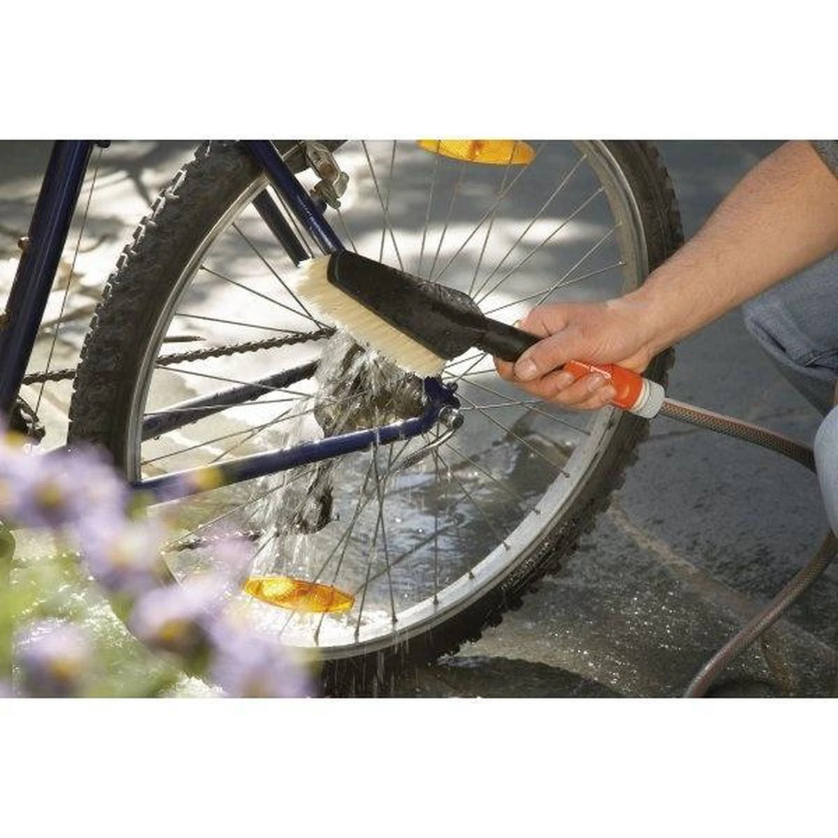 Gardena Wasborstel Klein - 00987-20 5 Gardena Wasborstel Klein - 00987-20 - Afbeelding 3