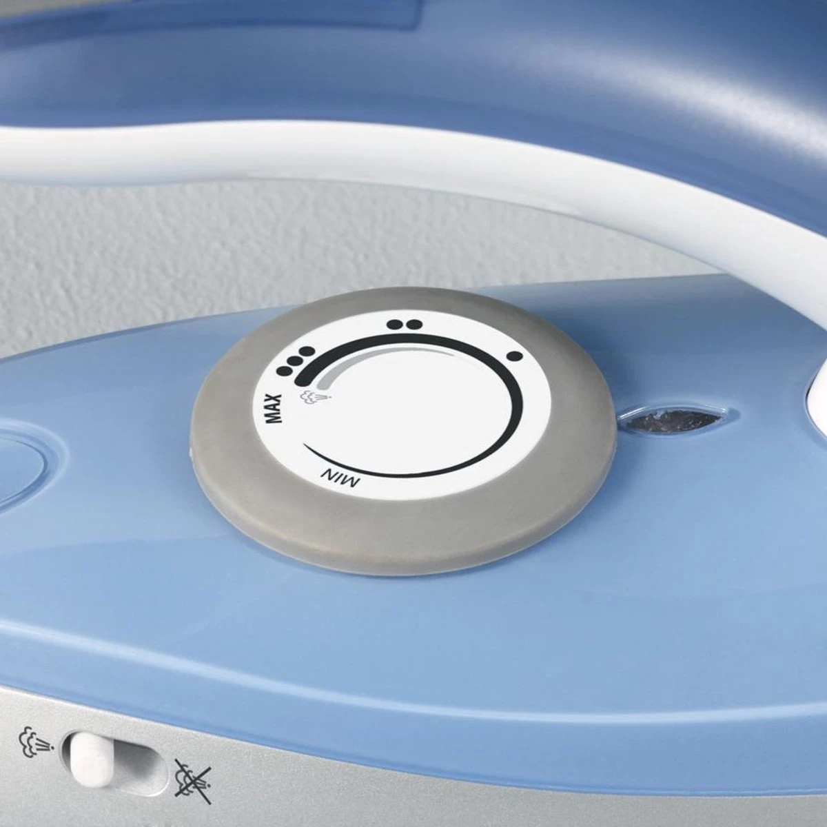 Severin BA 3234 - Reisstrijkijzer 6 Severin BA 3234 - Reisstrijkijzer - Afbeelding 4