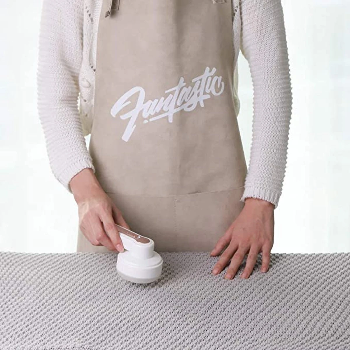 IBright Elektrische Pluizenverwijderaar - Ontpluizer - Draadloos - Oplaadbaar Met USB - Lichtgewicht - Incl. 2 Extra Opzetstukken - Wit 5 IBright Elektrische Pluizenverwijderaar - Ontpluizer - Draadloos - Oplaadbaar Met USB - Lichtgewicht - Incl. 2 Extra Opzetstukken - Wit - Afbeelding 3