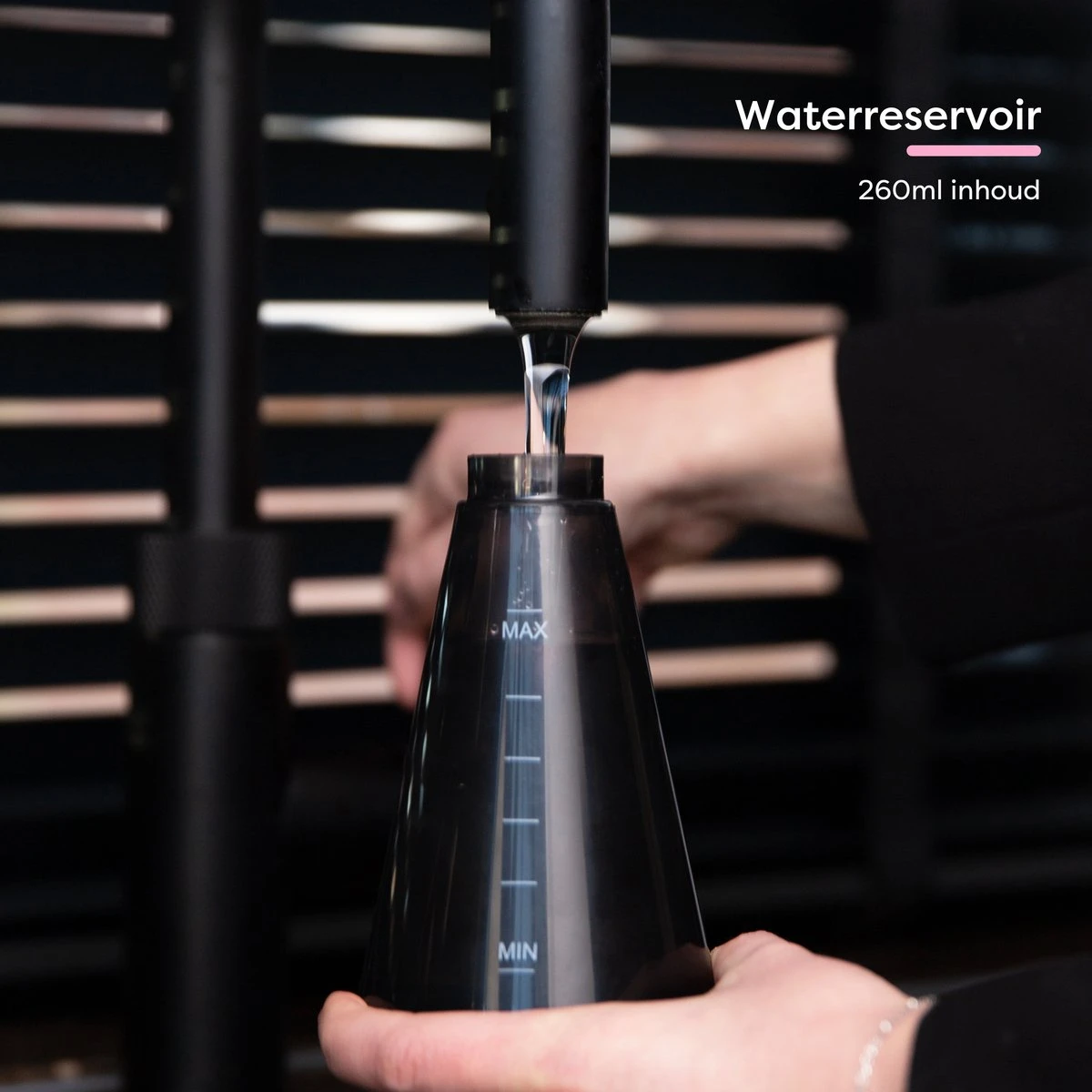 Fineza Kledingstomer – Handstomer – Stoomreiniger – Stoomapparaat Kleding - Stomer Kleding – Incl. Opzetborstel - Zwart 9 Fineza Kledingstomer – Handstomer – Stoomreiniger – Stoomapparaat Kleding - Stomer Kleding – Incl. Opzetborstel - Zwart - Afbeelding 7