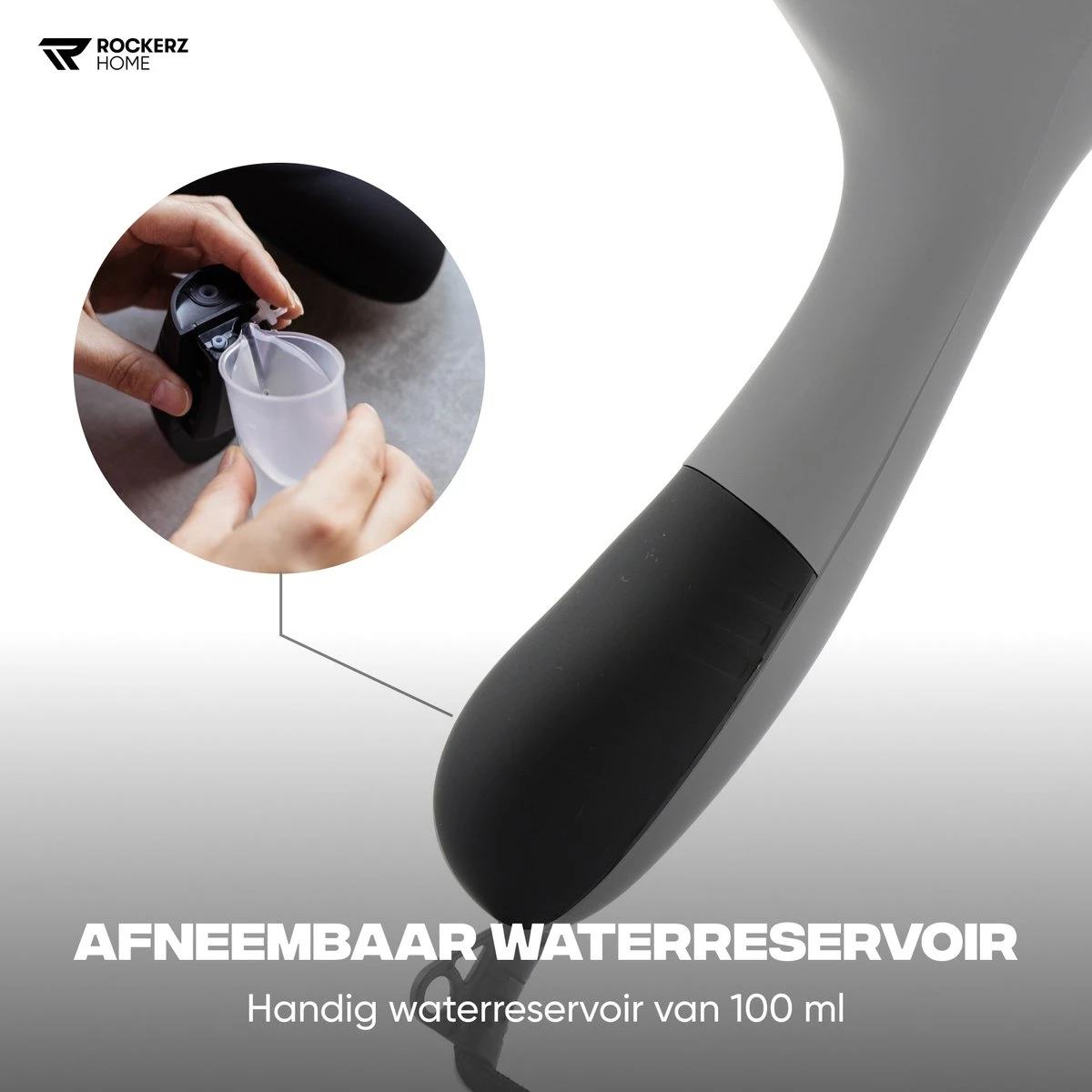 Kledingstomer - Handstomer - Stoomreiniger - Stomer - Luxe Uitvoering - Krachtig En Stijlvol - Inclusief Maatbeker - Snel Opgewarmd (25 Sec) - Geschenkverpakking- 1500W - Merk: Rockerz Home - Kleur: Zwart 5 Kledingstomer - Handstomer - Stoomreiniger - Stomer - Luxe Uitvoering - Krachtig En Stijlvol - Inclusief Maatbeker - Snel Opgewarmd (25 Sec) - Geschenkverpakking- 1500W - Merk: Rockerz Home - Kleur: Zwart - Afbeelding 3