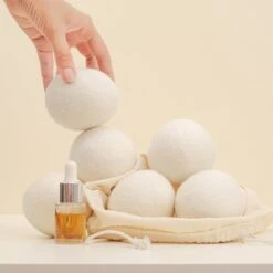 Apeiron Drogerballen - Droogballen - 6 XL Wasbollen - Droger - Duurzaam - Wasmachine - Wasverzachter - Energie Besparen - Zero Waste - Schapenvacht - Wol 16 Apeiron Drogerballen - Droogballen - 6 XL Wasbollen - Droger - Duurzaam - Wasmachine - Wasverzachter - Energie Besparen - Zero Waste - Schapenvacht - Wol -Huishoudelijke Artikelen Winkel 1200x1200 613