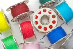 3BMT Naaimachine 12 Spoeltjes - Met Garen - Diverse Kleuren - Universeel -Huishoudelijke Artikelen Winkel 1200x806 3