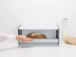 Brabantia Broodtrommel - Met Klepdeksel - White 13 Brabantia Broodtrommel - Met Klepdeksel - White -Huishoudelijke Artikelen Winkel 1200x900 3