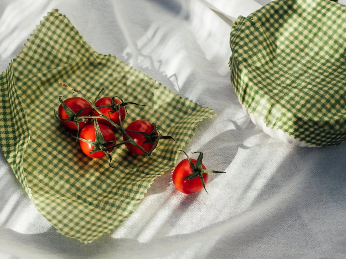 Bijenwas Wraps - Beeswax Food Wrap - Beewax - Bee Wrap - Bijenwasdoek - Zero Waste - 3 Stuks; Klein, Middel, Groot - Herbruikbaar - Duurzaam Cadeau - Boterhamzakje - Bijenwas Doek - Beeswax Wraps - Herbruikbaar Boterhamzakje - Bijenwas Vellen 4 Bijenwas Wraps - Beeswax Food Wrap - Beewax - Bee Wrap - Bijenwasdoek - Zero Waste - 3 Stuks; Klein, Middel, Groot - Herbruikbaar - Duurzaam Cadeau - Boterhamzakje - Bijenwas Doek - Beeswax Wraps - Herbruikbaar Boterhamzakje - Bijenwas Vellen - Afbeelding 2