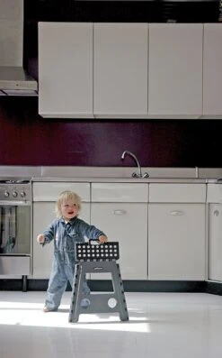 PUHLMANN - Inklapbare Kruk, JAMES, Plastic, Grijs, 40 Cm Hoog, Max 90 Kilo 9 PUHLMANN - Inklapbare Kruk, JAMES, Plastic, Grijs, 40 Cm Hoog, Max 90 Kilo -Huishoudelijke Artikelen Winkel 746x1200 2