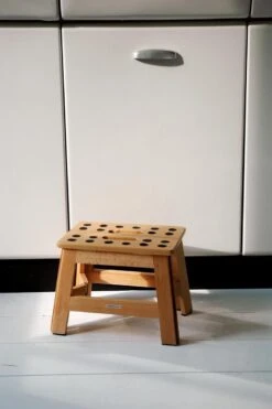 PUHLMANN - Inklapbare Kruk, JAMES, Hout, 23 Cm Hoog, Max 150 Kilo 14 PUHLMANN - Inklapbare Kruk, JAMES, Hout, 23 Cm Hoog, Max 150 Kilo -Huishoudelijke Artikelen Winkel 798x1200 4