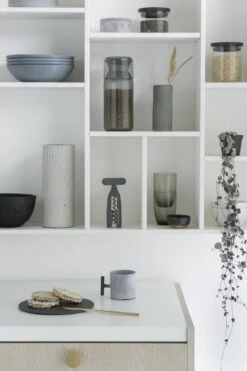 Brabantia Voorraadbussen Met Maatbeker Set Van 2 - 1,3 L - Dark Grey 14 Brabantia Voorraadbussen Met Maatbeker Set Van 2 - 1,3 L - Dark Grey -Huishoudelijke Artikelen Winkel 799x1200 7