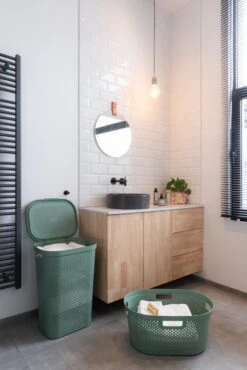 Curver Infinity Recycled Wasmand Met Deksel - 60L - 2 Stuks - Groen -Huishoudelijke Artikelen Winkel 801x1200 1