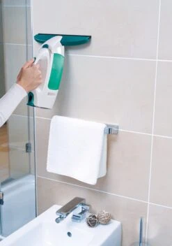 Leifheit Dry & Clean Raamzuiger - Click System - 17 Cm Wisbreedte - Raamoppervlakte 110 M² - Tot 38 Minuten -Huishoudelijke Artikelen Winkel 843x1200 3
